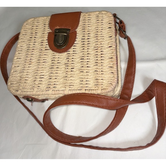 Hoxis Handbags - Hoxis Retro Straw Portable Small Box Woven Women's Adj. Cross Body Bag Shoulder